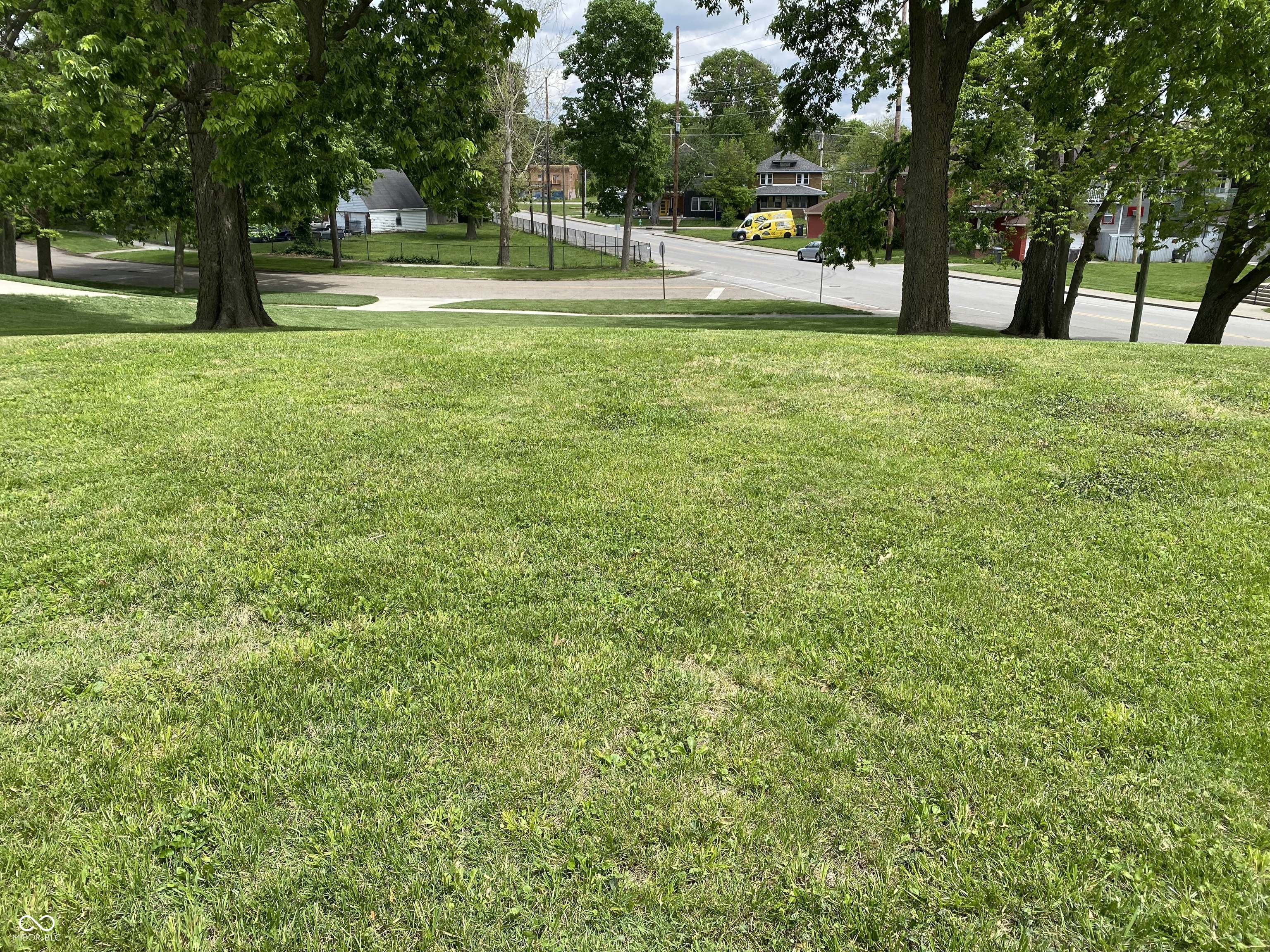 3500 Watson Road Indianapolis, IN 46205 - Photo 8 of 23