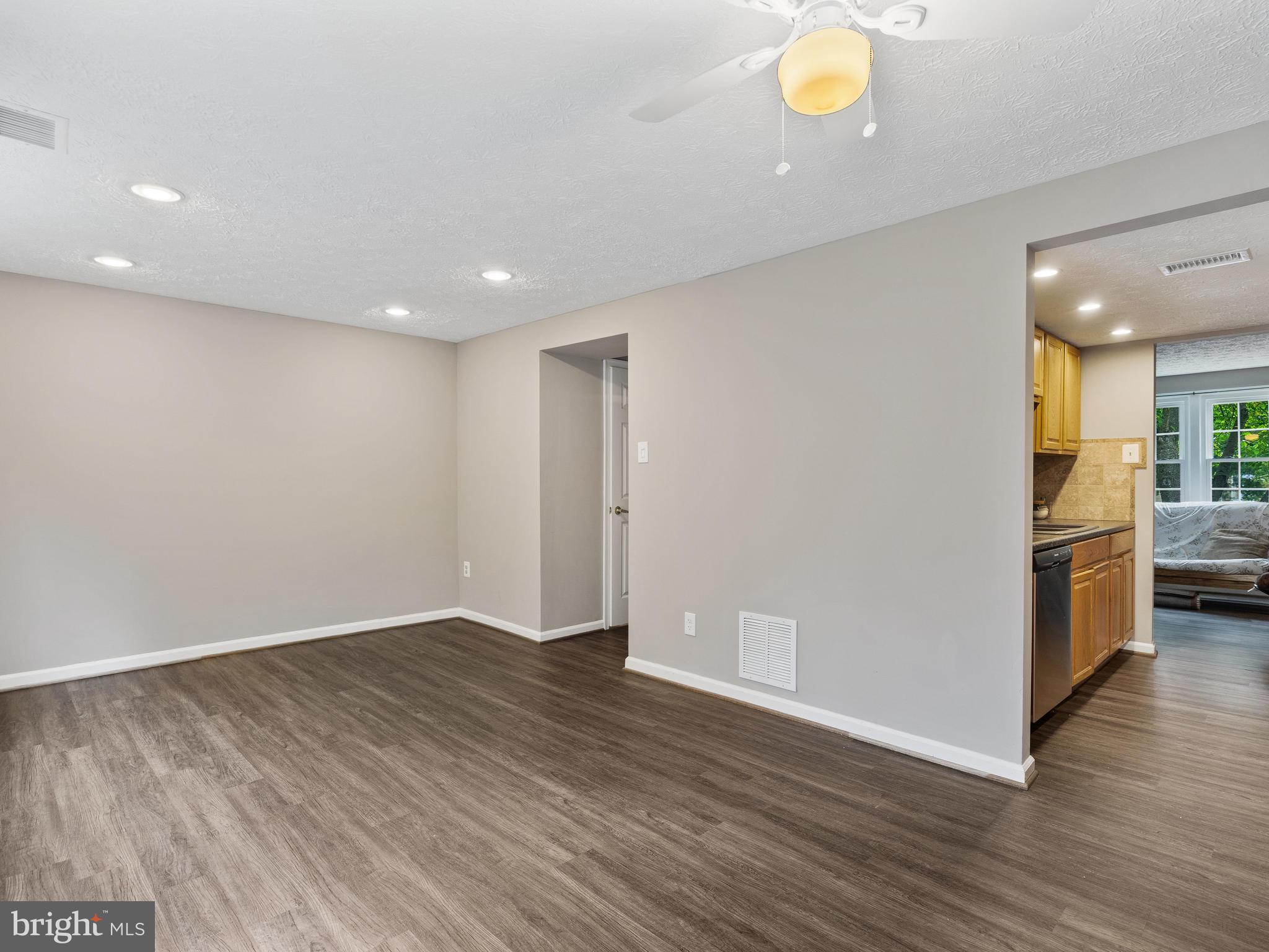 8297 Bark Tree Court Springfield, VA 22153 - Photo 22 of 26