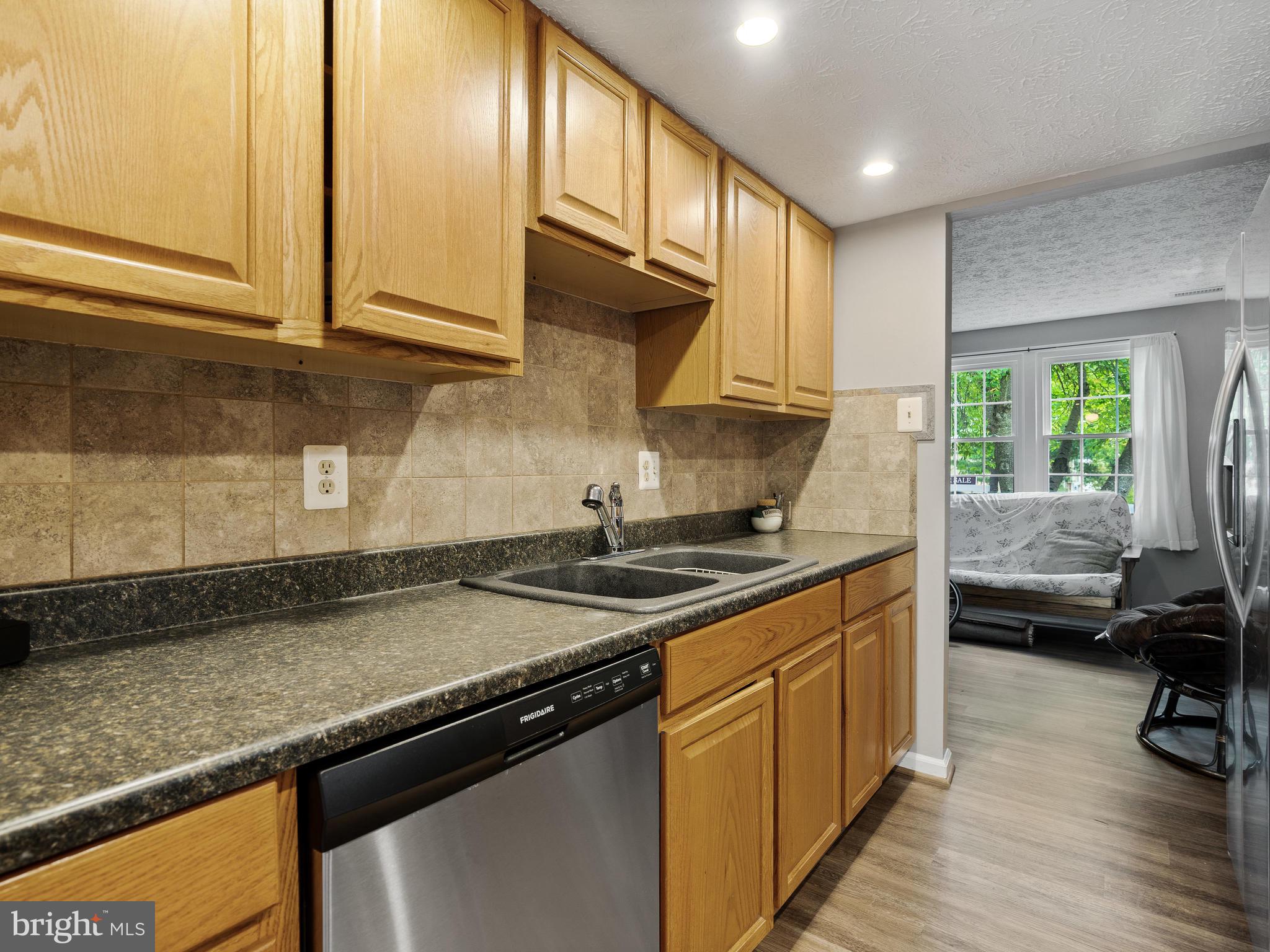 8297 Bark Tree Court Springfield, VA 22153 - Photo 7 of 26