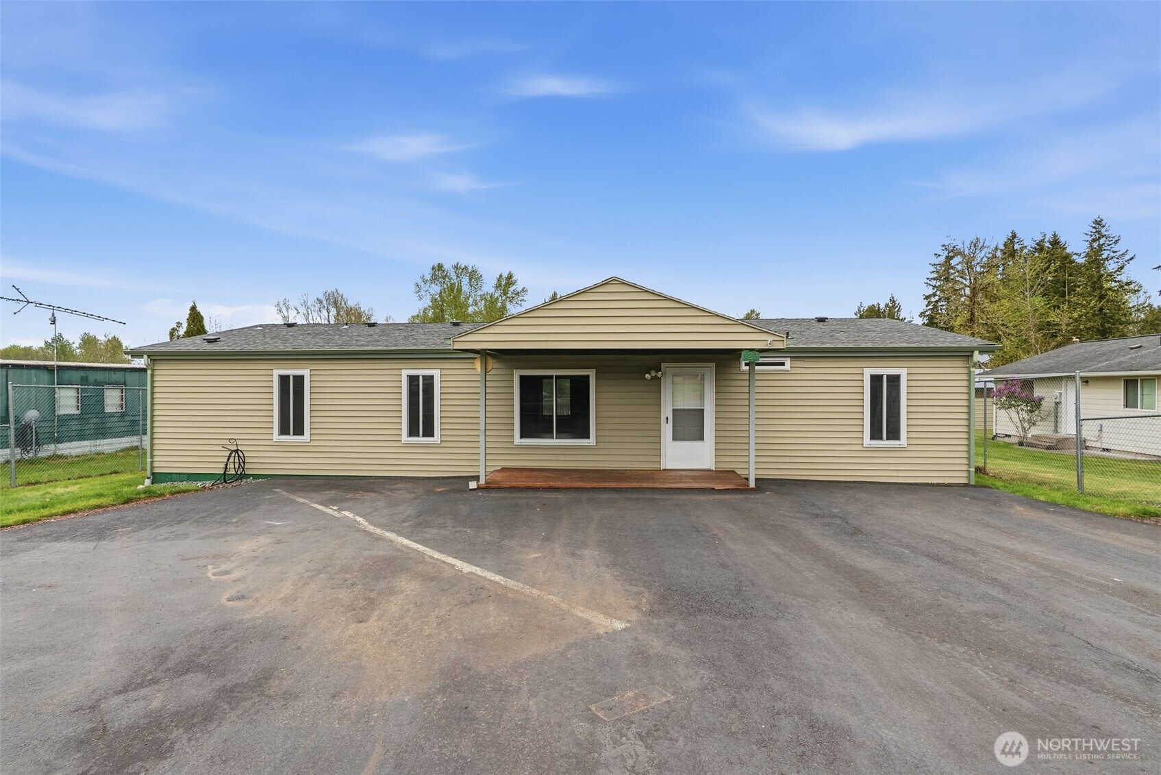123 Sandra Road Silverlake, WA 98645 - Photo 2 of 30