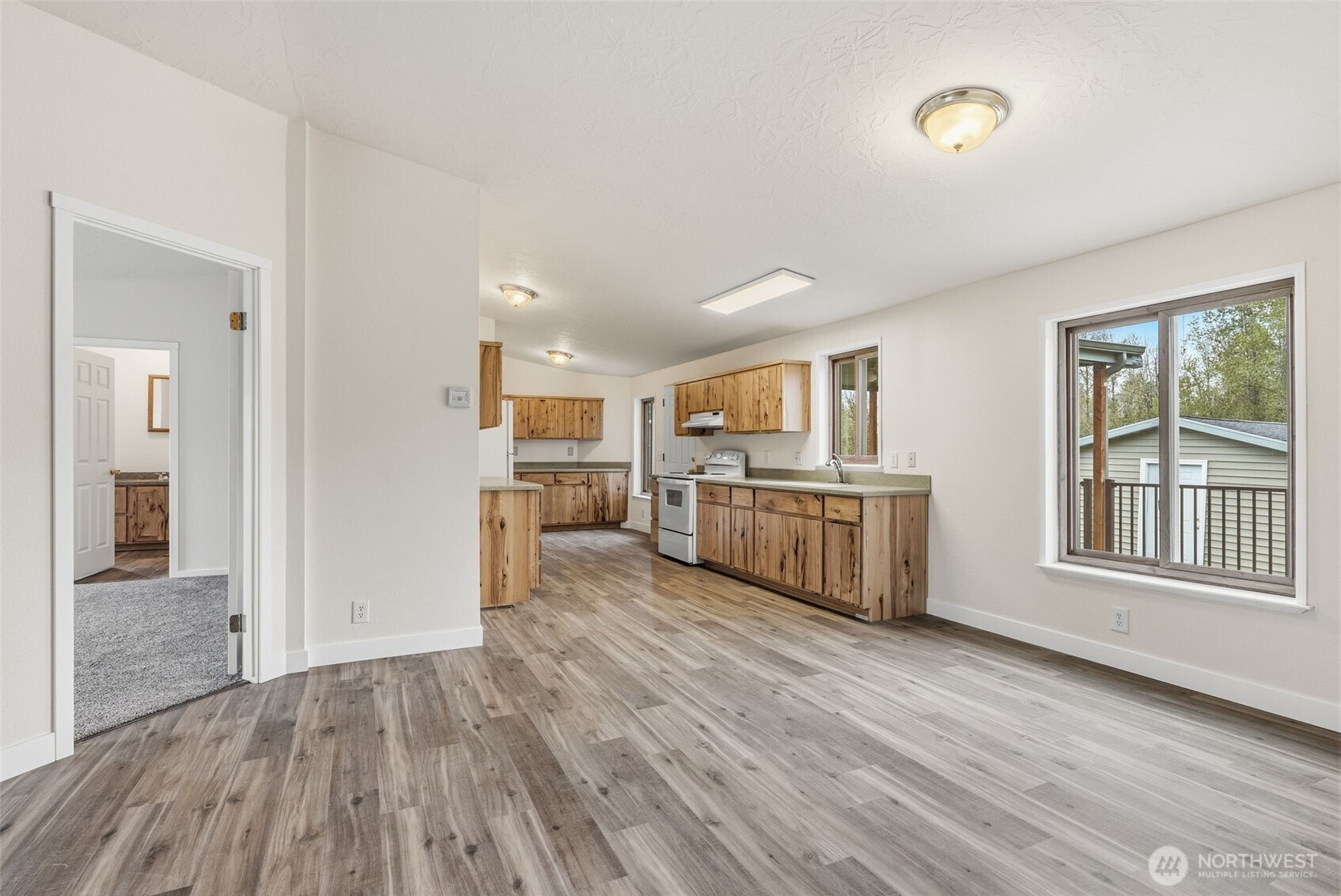 123 Sandra Road Silverlake, WA 98645 - Photo 6 of 30