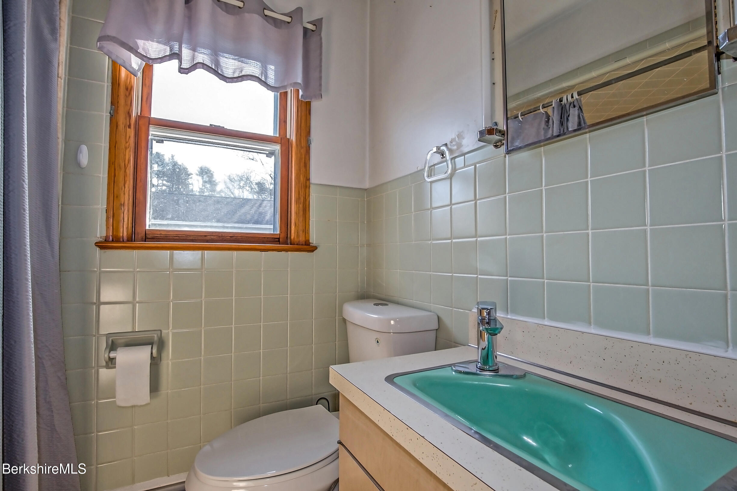 66 Dalton Division Road Dalton, MA 01226 - Photo 17 of 32 full bath