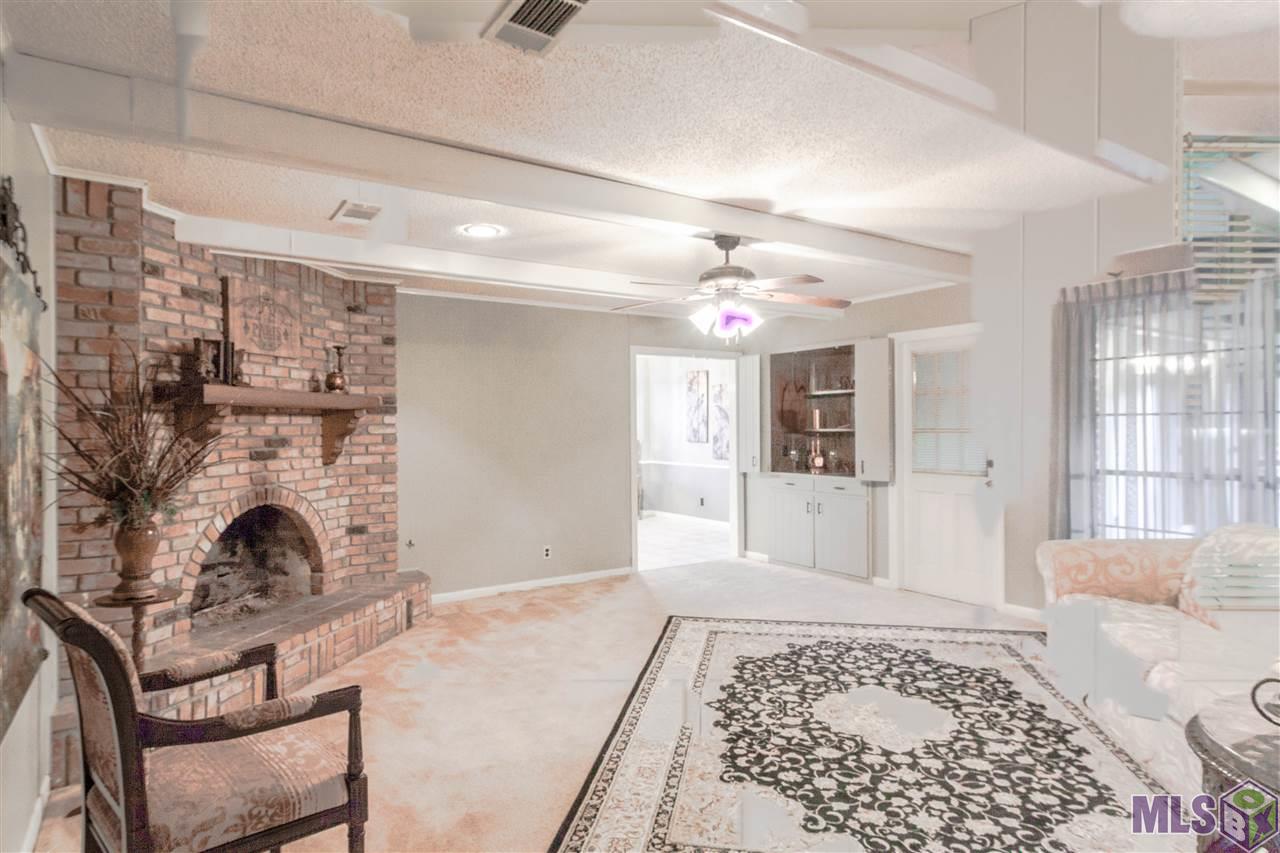 1638 South Flannery Road Baton Rouge, LA 70816 - Photo 1 of 18 Living Room