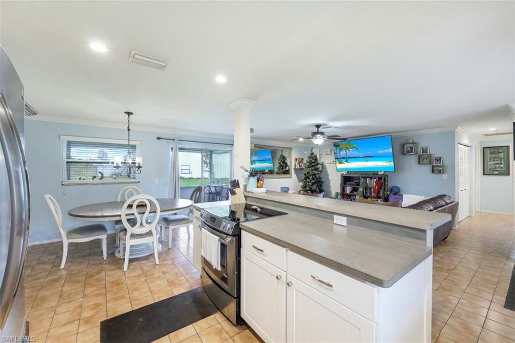 795 25th Street Southwest Naples, FL 34117 - Photo 8 of 35 Gallery Image 8
