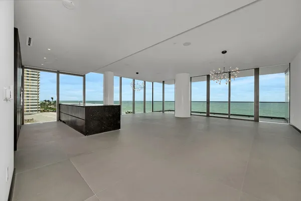 $19,500 | 2000 South Ocean Drive, Unit 5A, Hallandale Beach, FL 33009