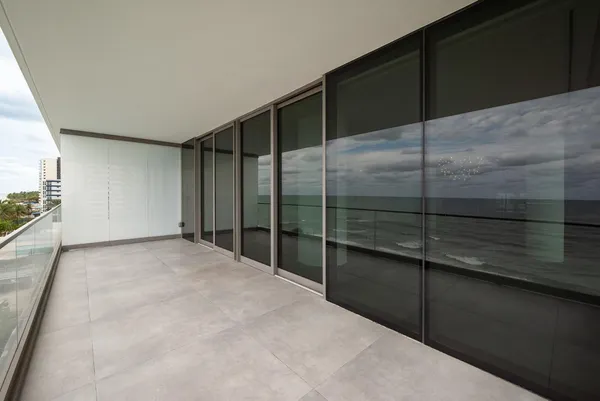 $19,500 | 2000 South Ocean Drive, Unit 5A, Hallandale Beach, FL 33009