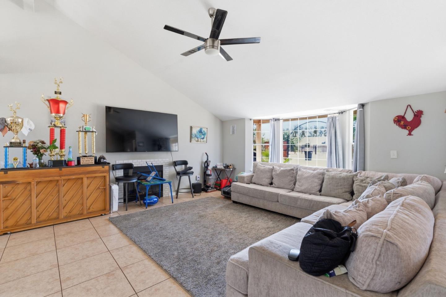 20105 Olympia Road Madera, CA 93638 - Photo 5 of 32