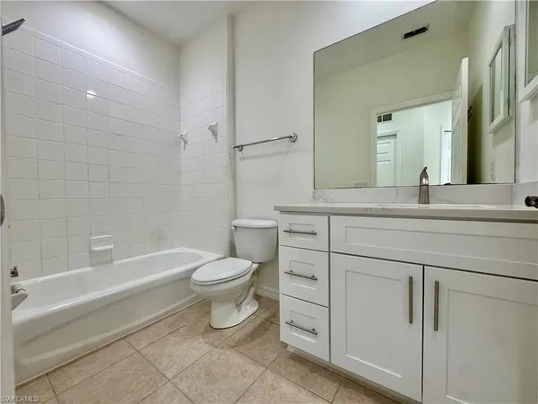 $2,300 | 3255 Tamara Drive, Unit 4, Naples, FL 34109