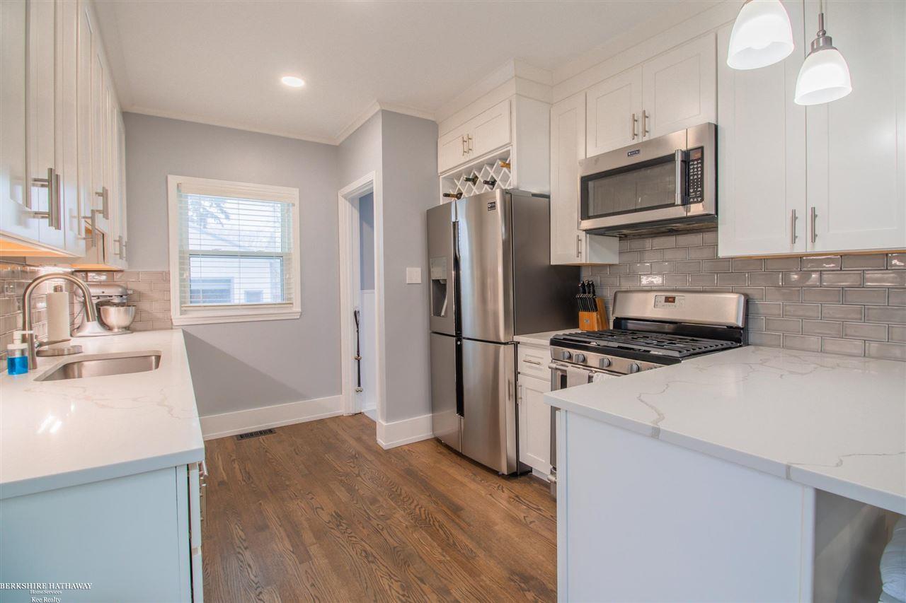 149 Woodside Road Royal Oak, MI 48073 - Photo 14 of 39 50065755-13.JPG