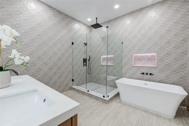 $650,000 | 7517 Olympia Drive, Houston, TX 77063