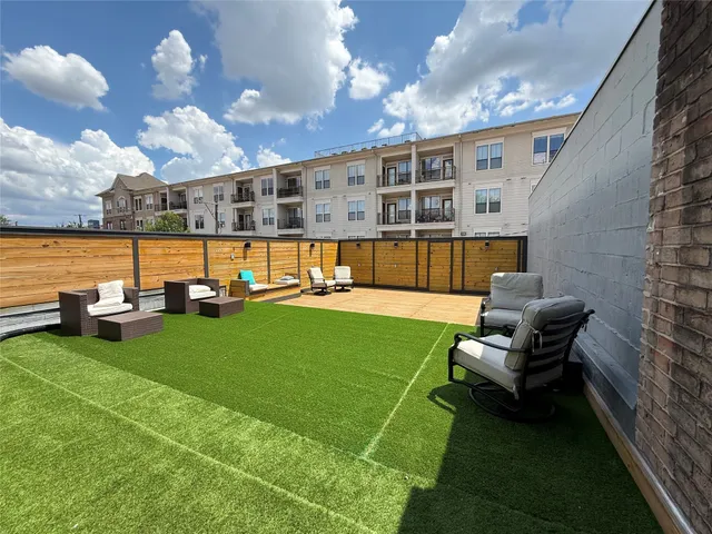 $650,000 | 7517 Olympia Drive, Houston, TX 77063