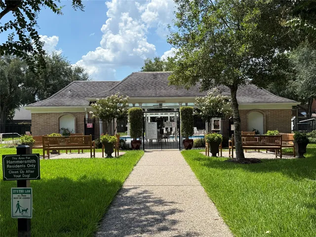 $650,000 | 7517 Olympia Drive, Houston, TX 77063