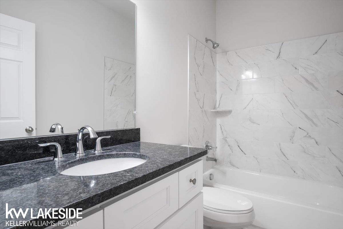 48367 Whittington Road New Baltimore, MI 48047 - Photo 10 of 34 50165046-773D4100-A538-436E-B08B-2C8F3C723E62.JPG