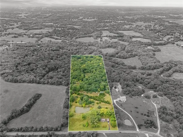 $995,000 | 13216 Vines Road, Kearney, MO 64060