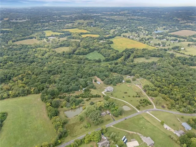 $995,000 | 13216 Vines Road, Kearney, MO 64060