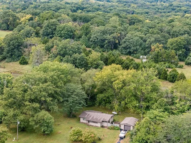 $995,000 | 13216 Vines Road, Kearney, MO 64060