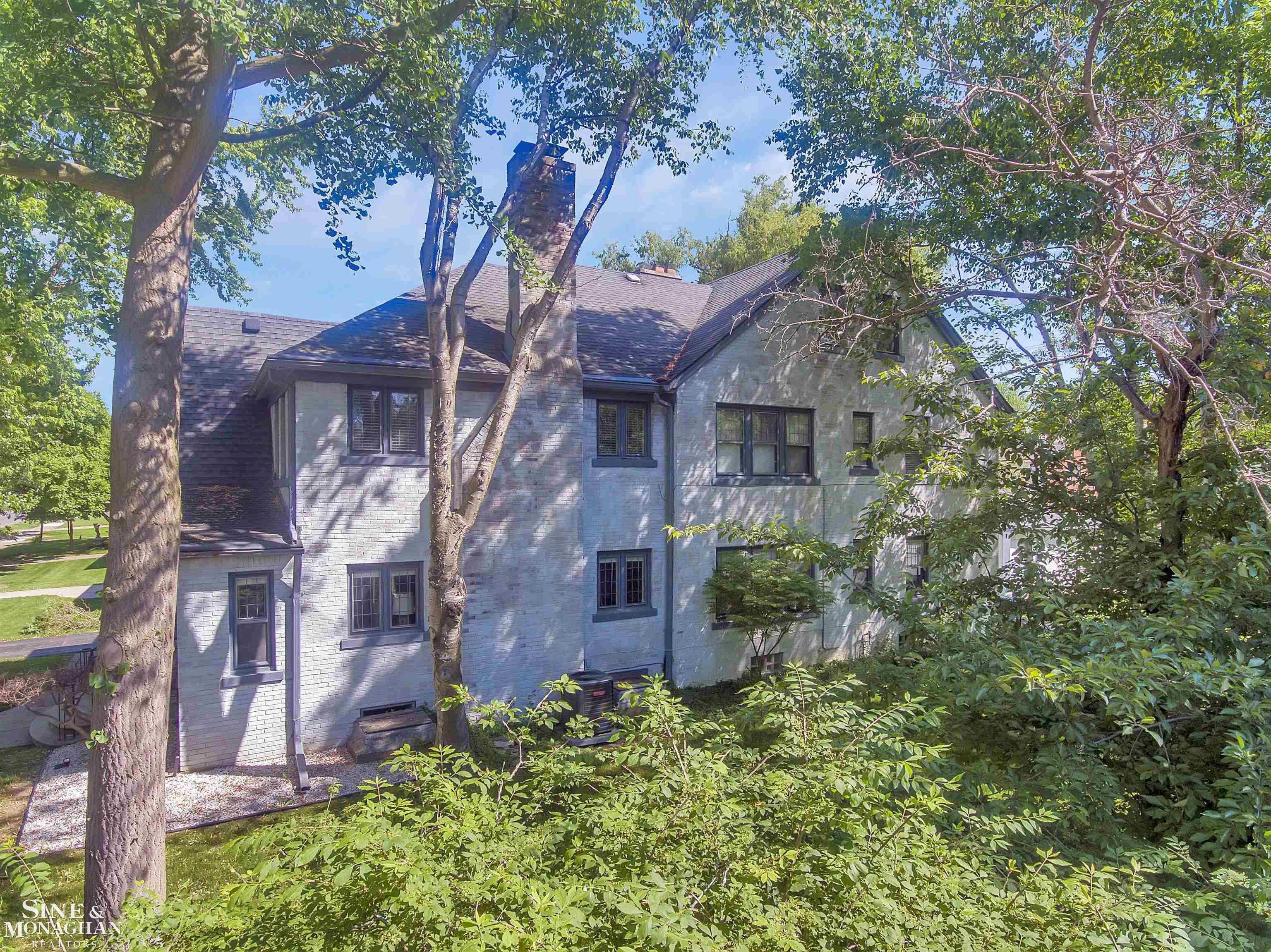 936 Harcourt Road Grosse Pointe, MI 48230 - Photo 14 of 27