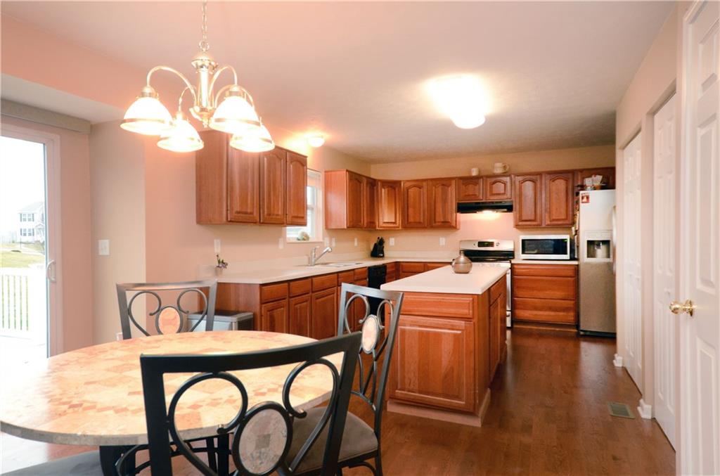 112 Walnut Drive McKees Rocks, PA 15136 - Photo 5 of 25 Gallery Image 5