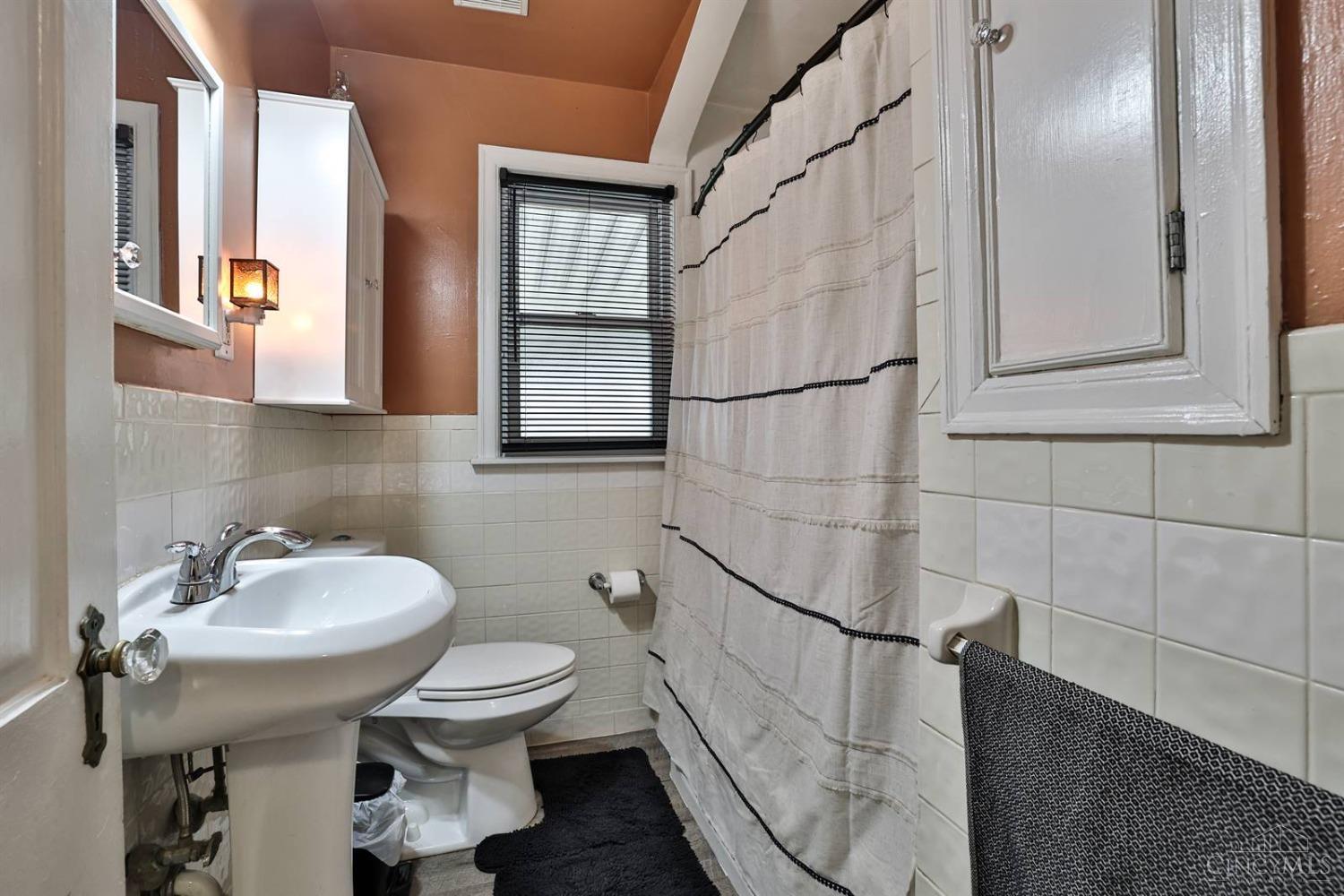 5509 Vogel Road Cincinnati, OH 45239 - Photo 19 of 24