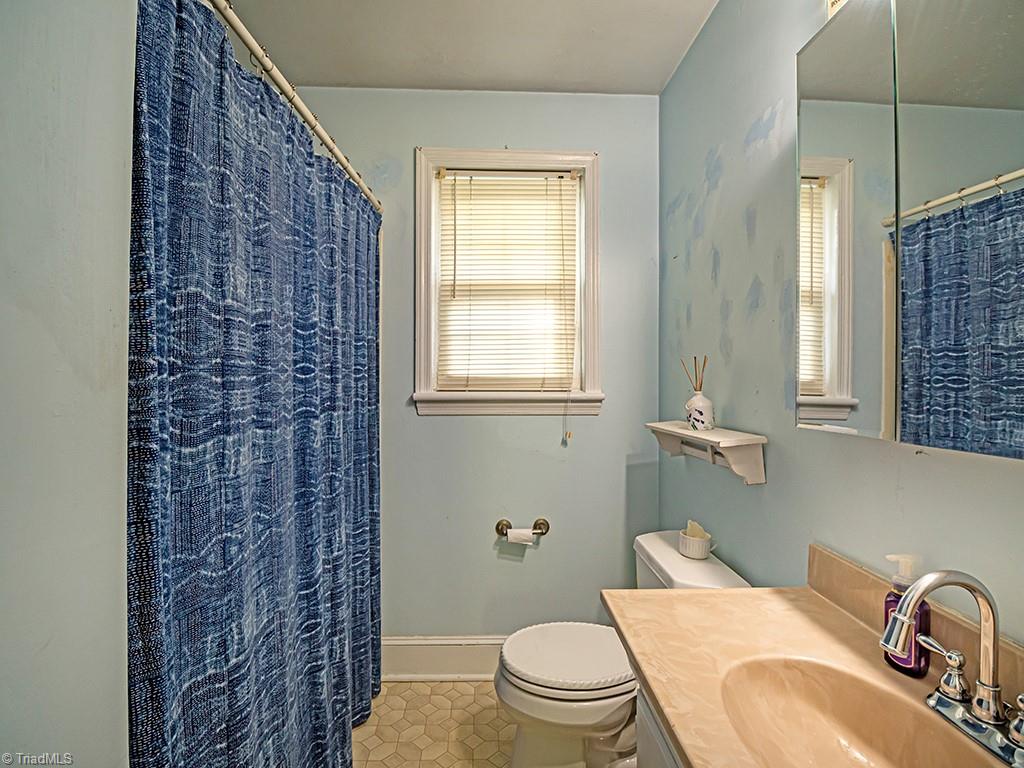 5826 Old Rural Hall Road Winston-Salem, NC 27105 - Photo 9 of 25 Gallery Image 9
