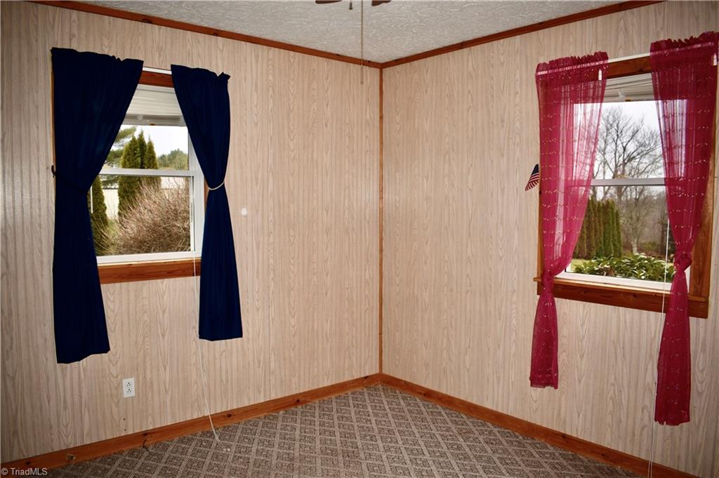 8597 Glade Valley Road Ennice, NC 28623 - Photo 12 of 23 Gallery Image 12