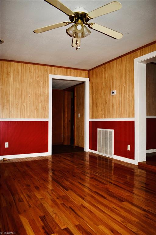 8597 Glade Valley Road Ennice, NC 28623 - Photo 14 of 23 Gallery Image 14