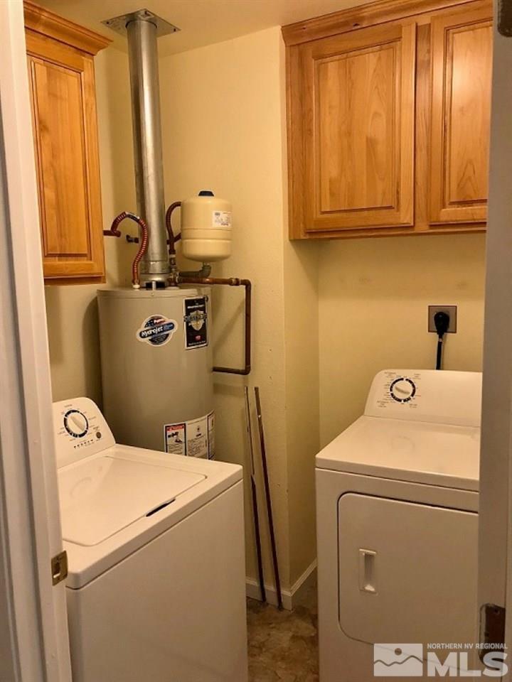 6541 Flower Street Reno, NV 89506 - Photo 6 of 14 a utility room with dryer and washer