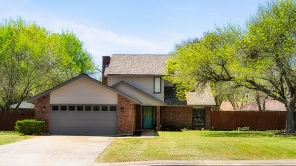 $329,999 | 503 San Jacinto Street, Lockhart, TX 78644
