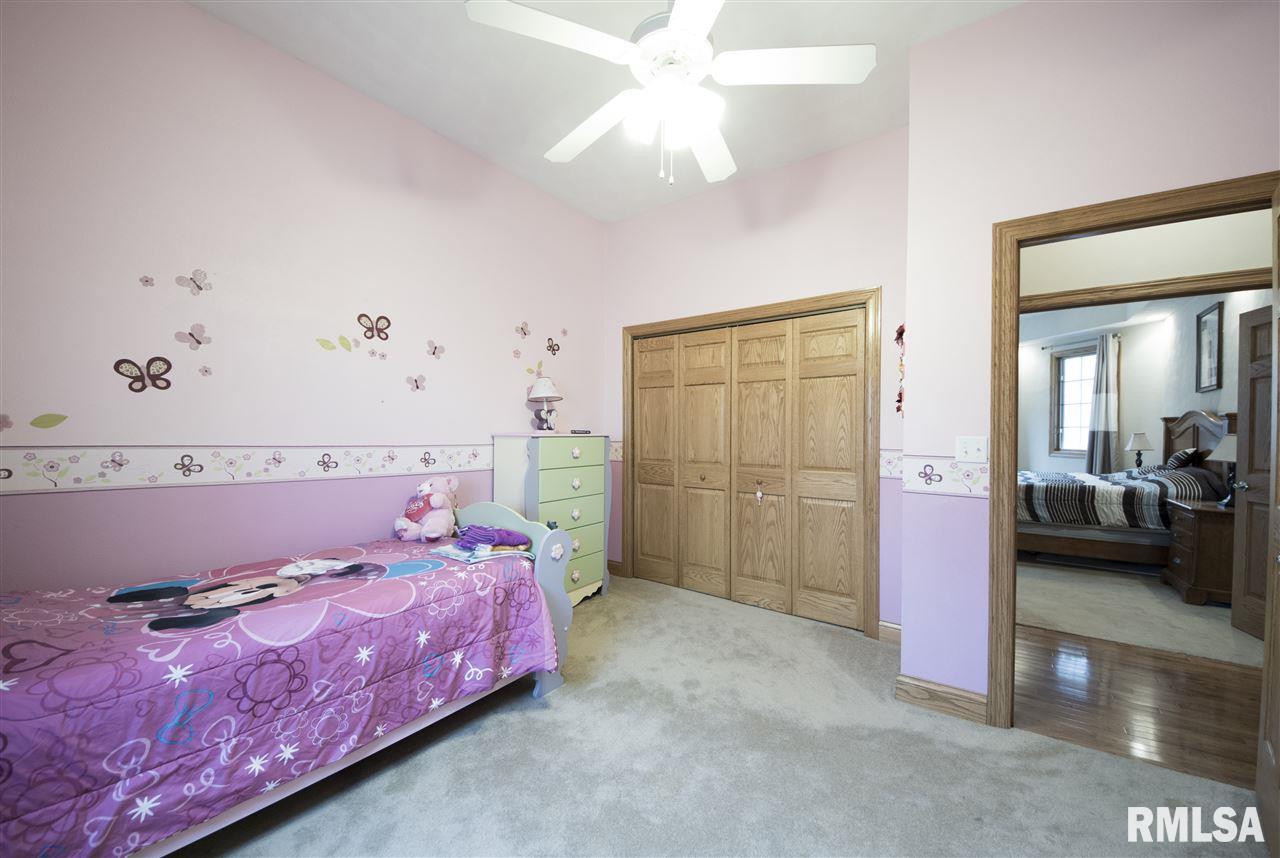 401 West Bittersweet Road Washington, IL 61571 - Photo 28 of 36 Gallery Image 28