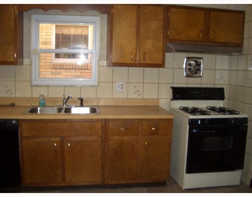 1661 Rutherford Avenue Beechview, PA 15216 - Photo 4 of 12 Kitchen.
