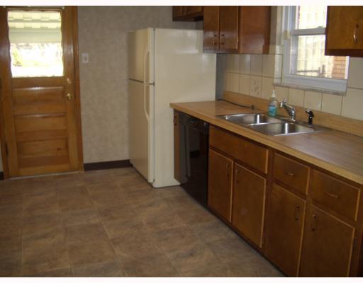 1661 Rutherford Avenue Beechview, PA 15216 - Photo 5 of 12 Kitchen.