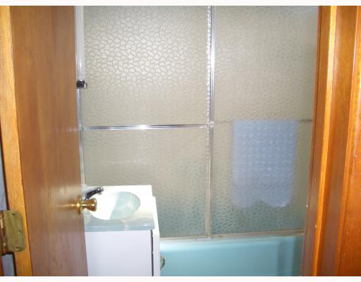 1661 Rutherford Avenue Beechview, PA 15216 - Photo 7 of 12 Master Bath/Spa.