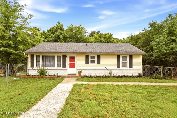 $242,900 | 614 Scenic Drive, Kingston, TN 37763