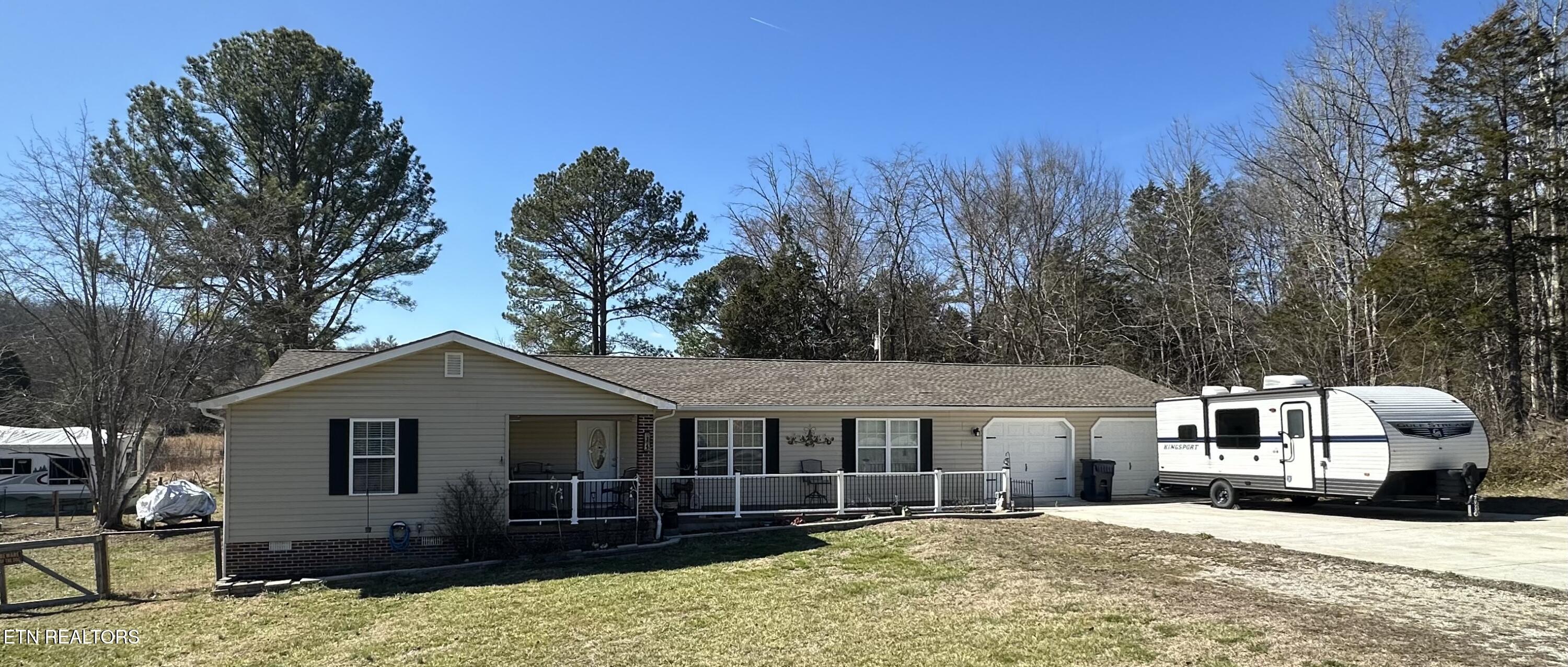 362 Valley View Road La Follette, TN 37766 - Photo 1 of 20 Front of house 2