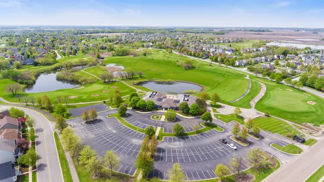 $999,900 | 39-w841 South Hathaway Lane, Geneva, IL 60134