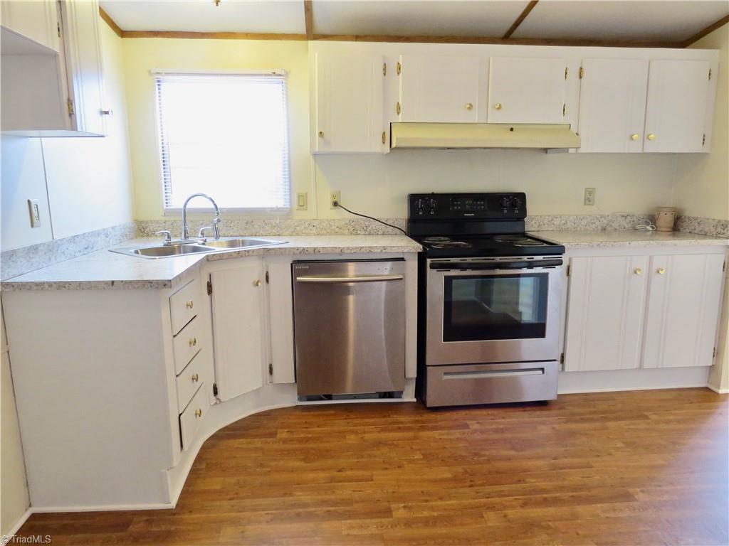 112 Donathan Road Reidsville, NC 27320 - Photo 2 of 18 Gallery Image 2