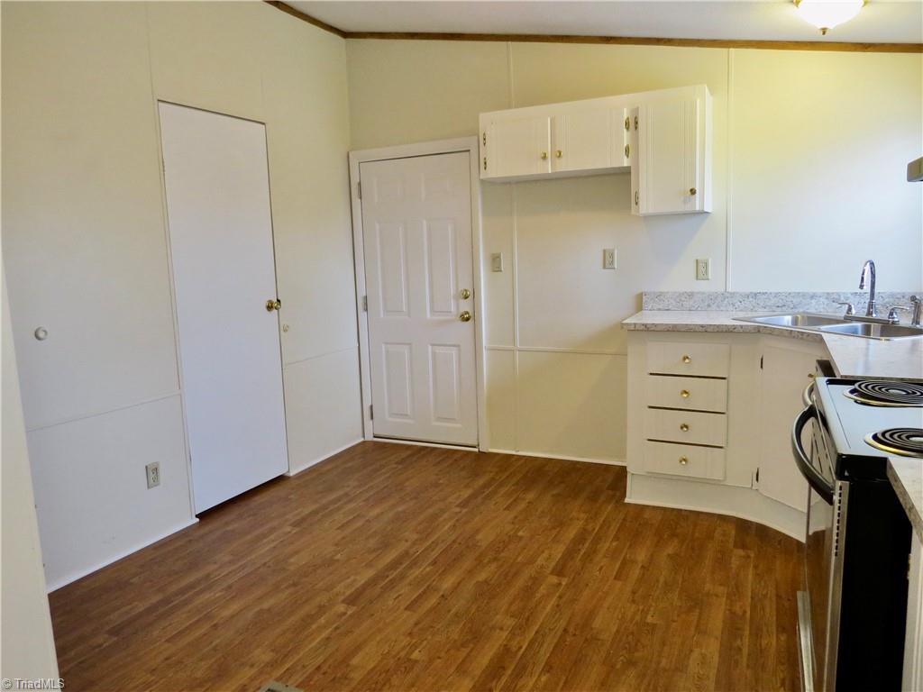 112 Donathan Road Reidsville, NC 27320 - Photo 4 of 18 Gallery Image 4