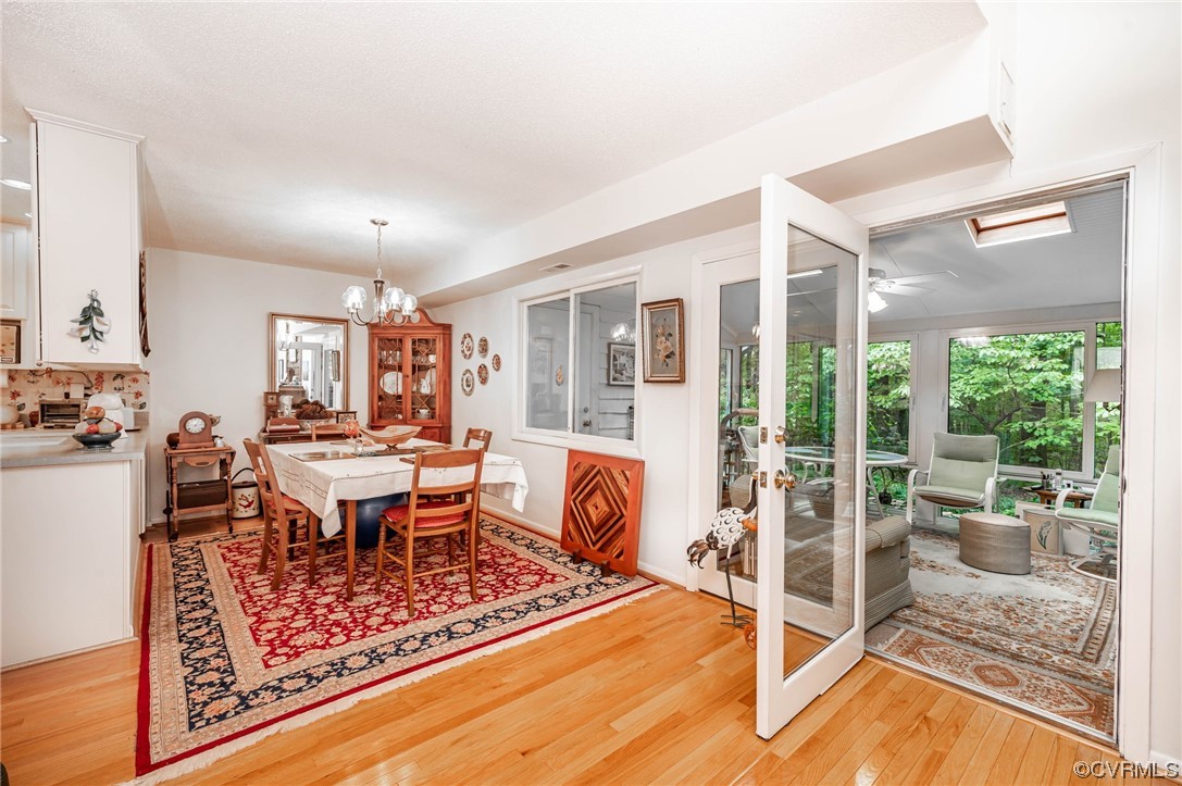 1719 Foxfire Circle Henrico, VA 23238 - Photo 3 of 24 a view of a livingroom with furniture wooden floor and a rug