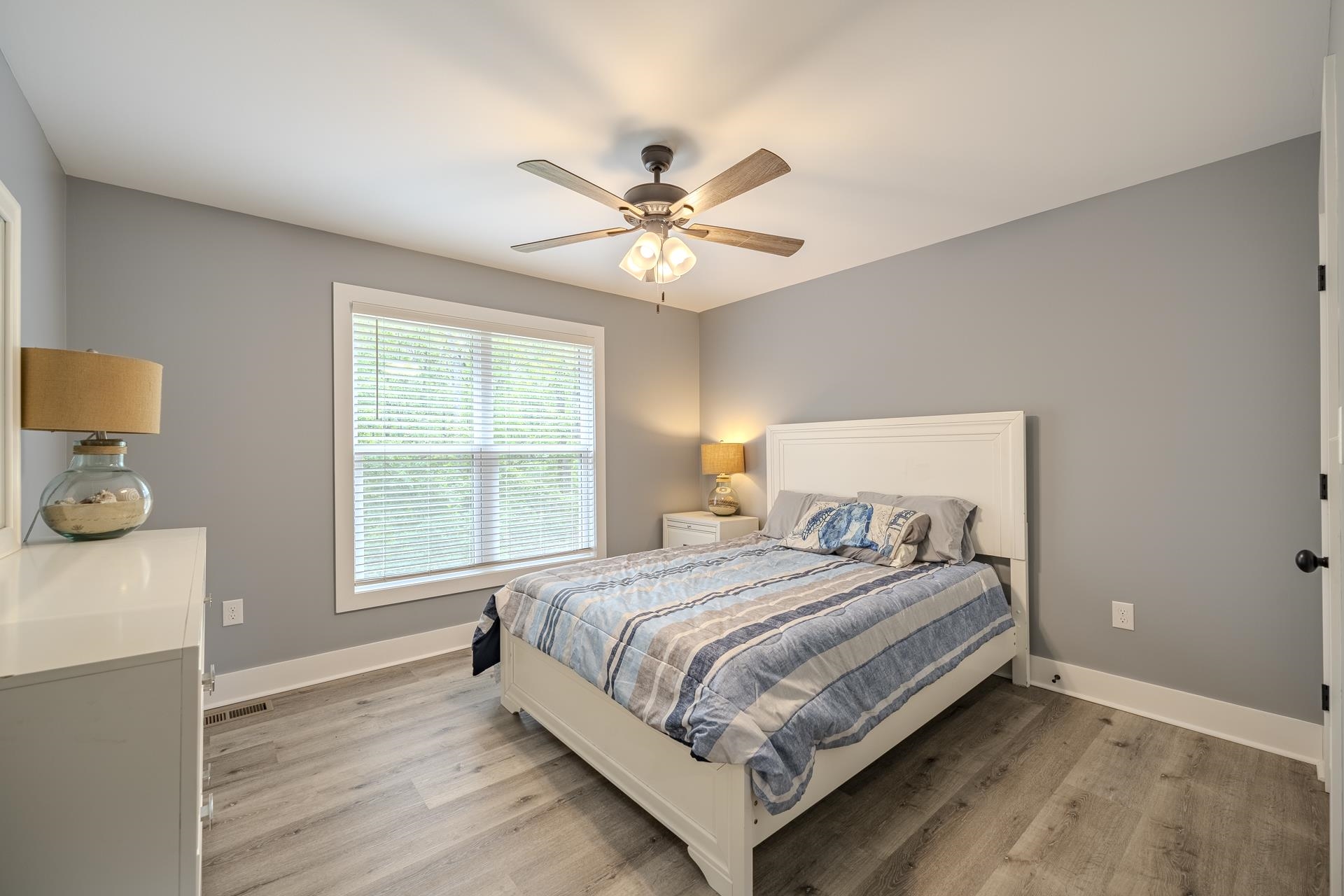 315 Timber Ridge Drive Counce, TN 38326 - Photo 14 of 40 a bedroom with a bed and window