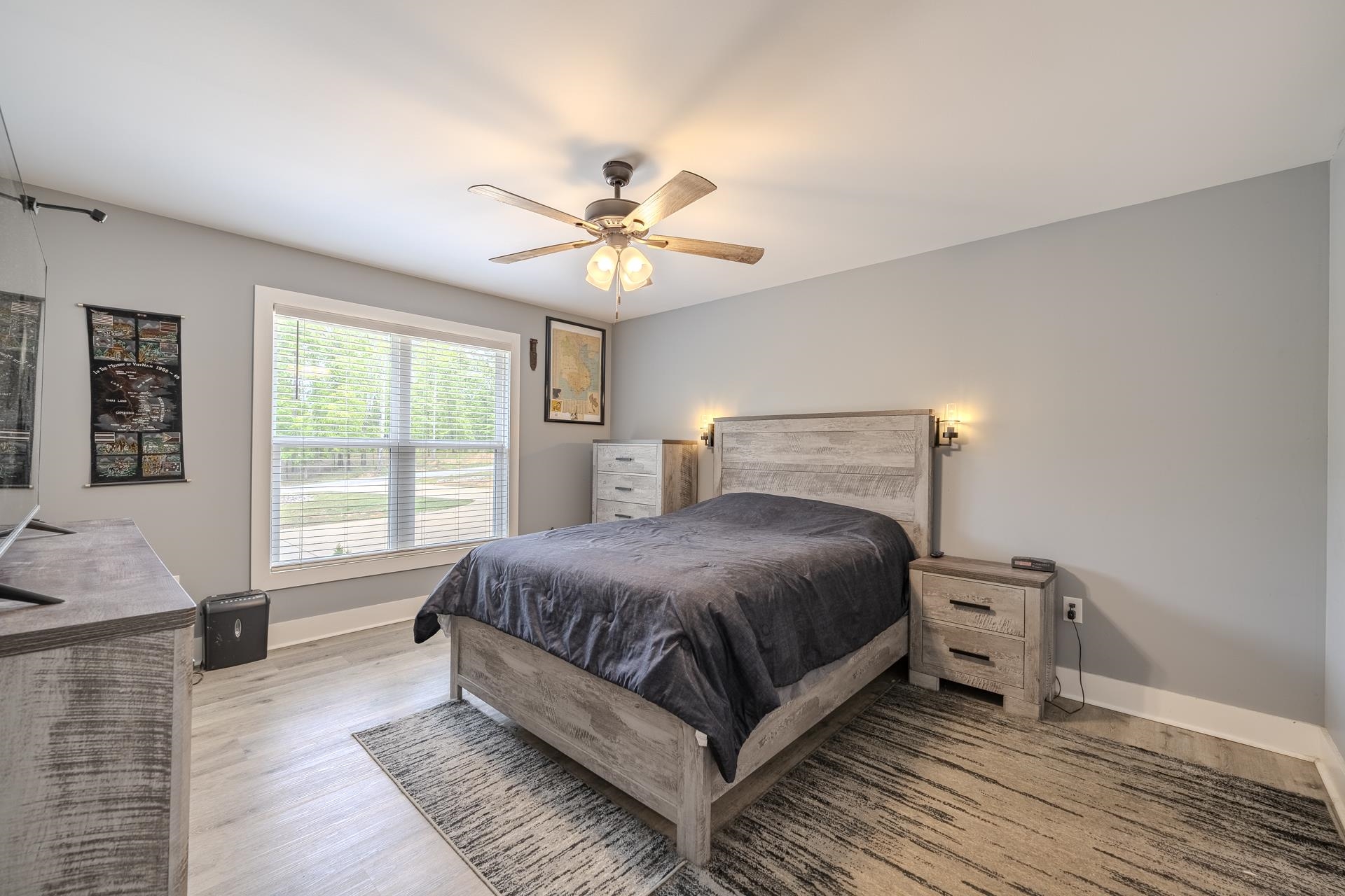 315 Timber Ridge Drive Counce, TN 38326 - Photo 22 of 40 a bedroom with a large bed and a window