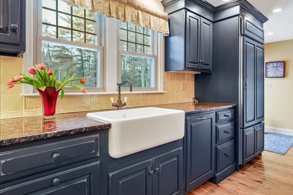 53 Spywood Road Sherborn, MA 01770 - Photo 13 of 39 Gallery Image 13