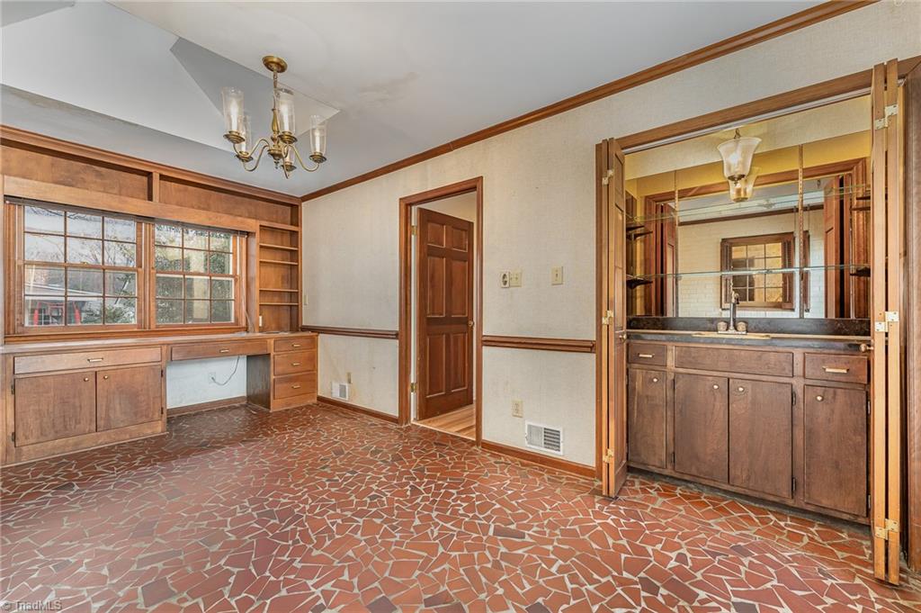 1606 Beechtree Road Greensboro, NC 27408 - Photo 21 of 40