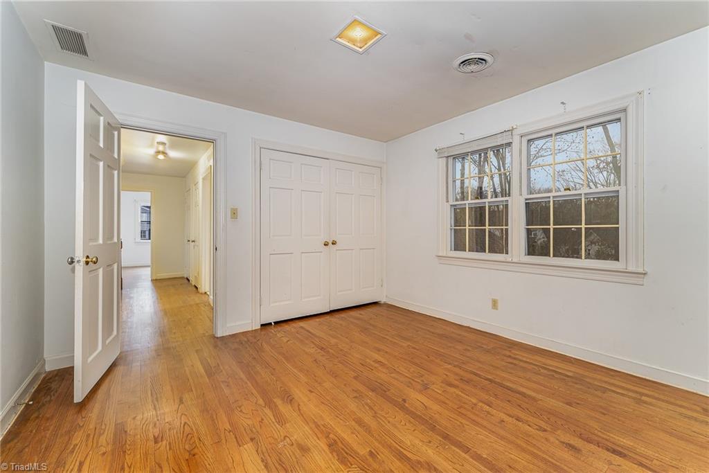 1606 Beechtree Road Greensboro, NC 27408 - Photo 29 of 40