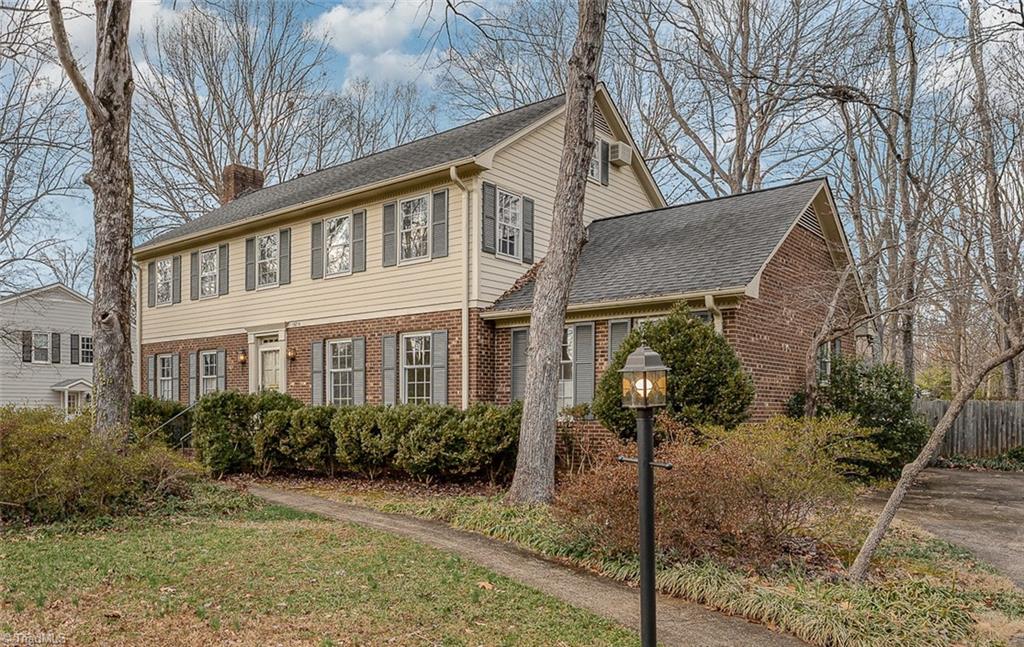 1606 Beechtree Road Greensboro, NC 27408 - Photo 3 of 40