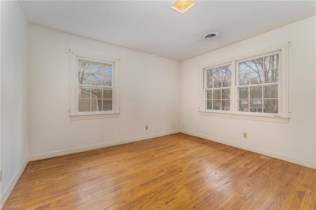 1606 Beechtree Road Greensboro, NC 27408 - Photo 31 of 40