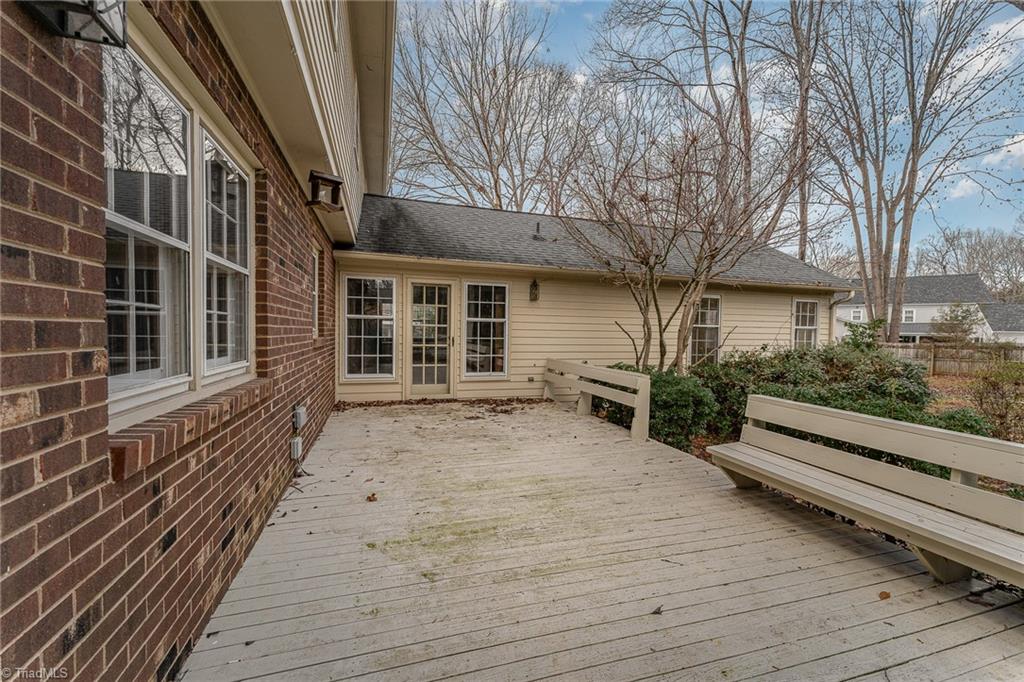 1606 Beechtree Road Greensboro, NC 27408 - Photo 37 of 40
