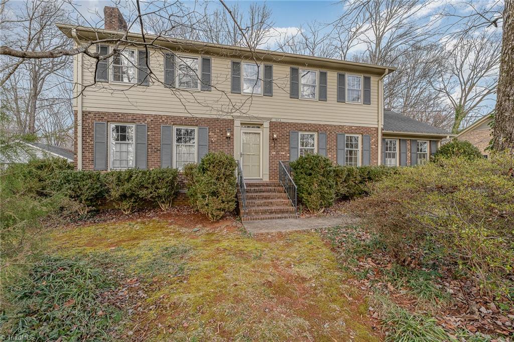 1606 Beechtree Road Greensboro, NC 27408 - Photo 4 of 40