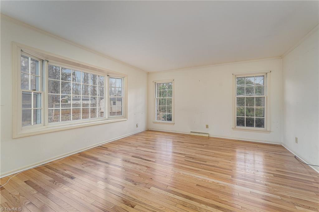 1606 Beechtree Road Greensboro, NC 27408 - Photo 7 of 40