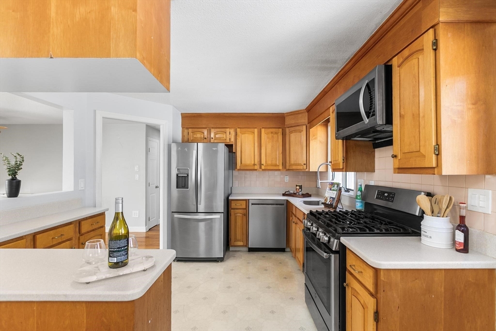 13 Potter Road Framingham, MA 01701 - Photo 16 of 42