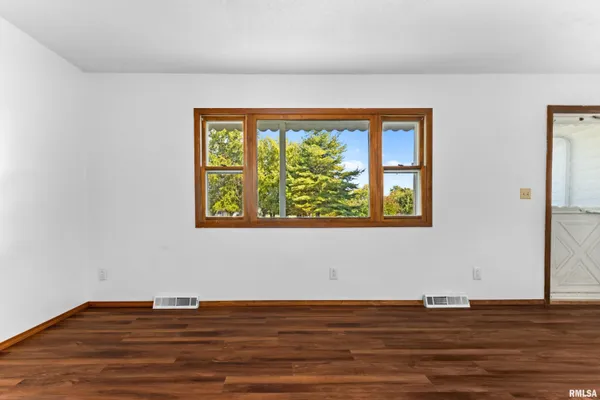 $200,000 | 1072 Joni Drive, Knoxville, IL 61448